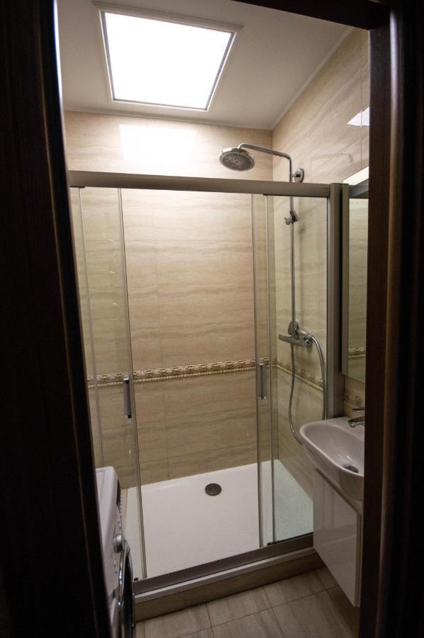 Kyiv Classic Apartment Exterior foto
